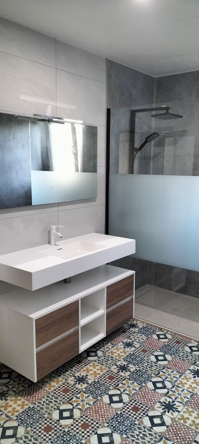 Salle de bain — Sainte-Gemme-la-Plaine après rénovation